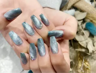ネイル nailsalon Mirrorのネイルデザイン