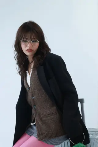 セミロング レイヤーカット\ウル フ　chinatsuのヘアスタイル