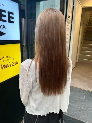 ミディアム カラー ウルフカット レイヤーカット上柿のヘアスタイル