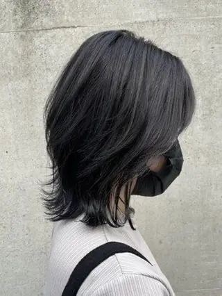 ミディアム 五日市 愛衣のヘアスタイル