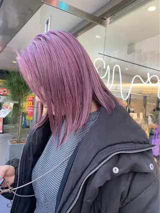 カラー Shiori・:* 💫のネイルデザイン