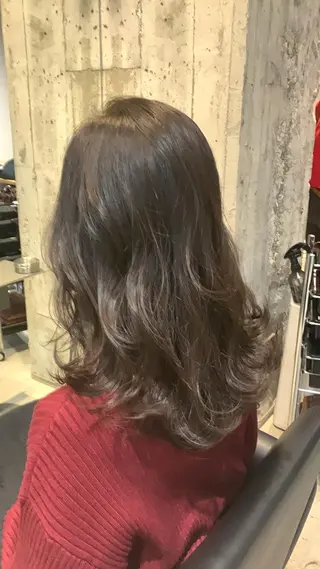 セミロング カラー パーマ 🌈艶髪/髪質改善 新宿itouのヘアスタイル