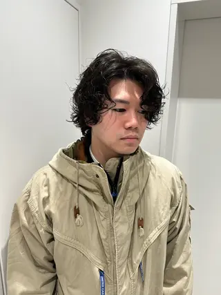 パーマ メンズ 俵 知広のヘアスタイル