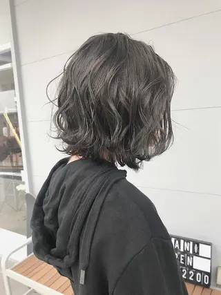 ショート カラー ヘアアレンジ lani ブリーチ /ダブルカラーのヘアスタイル
