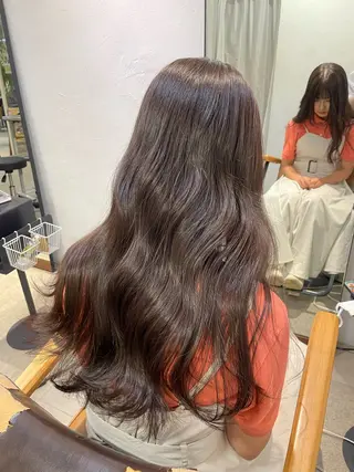 ロング 盛れる透明感カラー momokaのヘアスタイル
