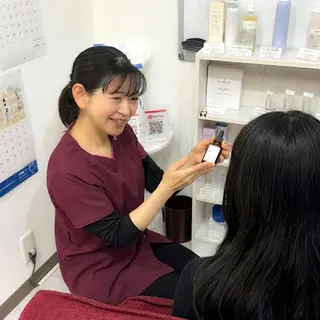 【毛穴洗浄・小顔】 セラピスト 和田紋子のエステ・リラクイメージ
