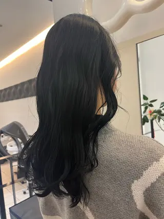 ロング カラー 中村 彩奈のヘアスタイル