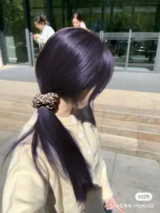 ロング カラー ラベンダー💜 グレージュ🩶のヘアスタイル