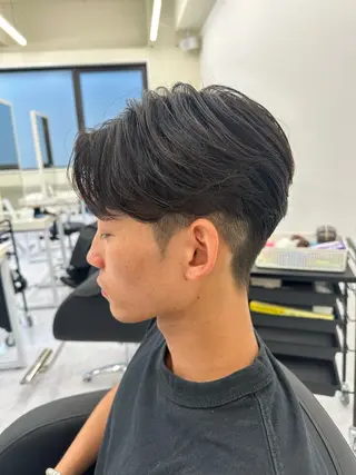 パーマ メンズ 岡部 琉斗のヘアスタイル