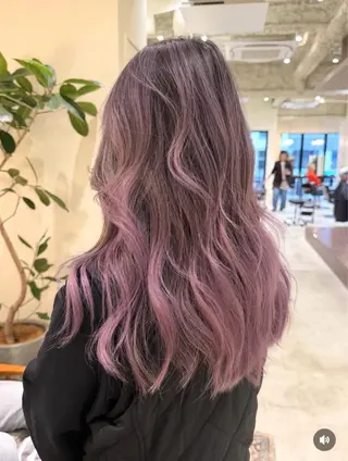 ロング カラー いちか 🪶バレイヤージュのヘアスタイル