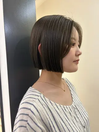 ショート カラー hubhair レイヤー/透明感のヘアスタイル