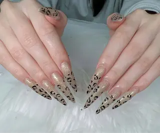 ネイル Lee Nailsのネイルデザイン
