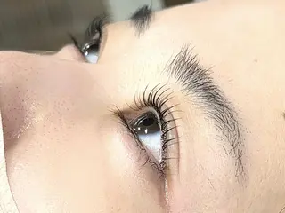マツエク・マツパ PEARL~パール~ スタッフ用の眉毛・アイブロウイメージ