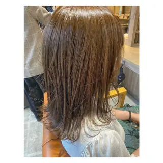 カラー 🩵盛れる顔周り/ 艶カラーemi🩵のヘアスタイル