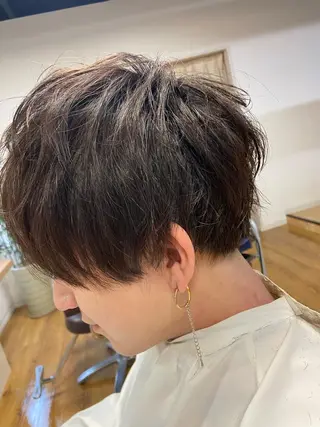 ショート メンズ 小山 明菜のヘアスタイル