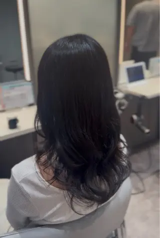 ロング 上野 日菜莉のヘアスタイル