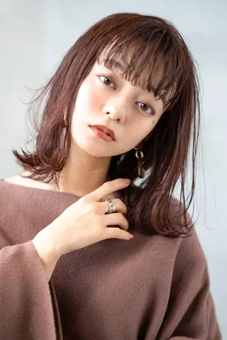 ミディアム カラー 🉐レイヤー/塩見 弘樹🉐渋谷のヘアスタイル