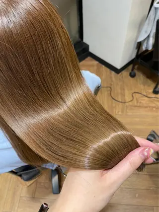 ロング 檜谷 晴　顔周りカットのヘアスタイル
