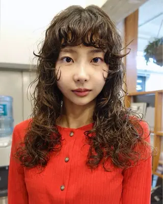 ロング パーマ ヒカル/ミディアム パーマ/ロングパーマのヘアスタイル