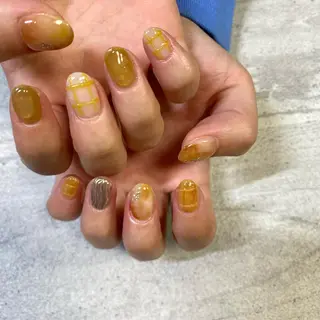 ショート カラー パーマ ヘアアレンジ メンズ キッズ ネイル マツエク・マツパ アイブロウ 今福鶴見ネイル 8(エイト)のネイルデザイン