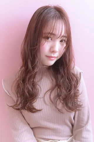 セミロング merc. 宮川琴代のヘアスタイル