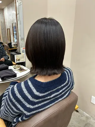 ショート 顔周りレイヤー/ ふわあいりのヘアスタイル