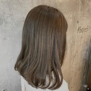 セミロング 外間 智恵のヘアスタイル