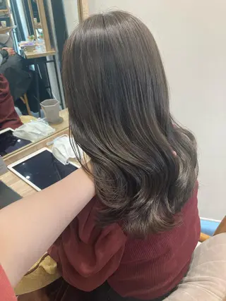 ミディアム ✨色持ちの良い艶 カラー✨蟹江真世のヘアスタイル