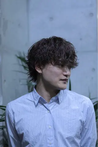 ミディアム パーマ メンズ 山口 陽平のヘアスタイル