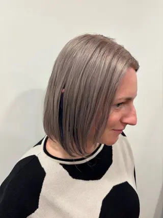 ミディアム カラー 井上 悠人のヘアスタイル