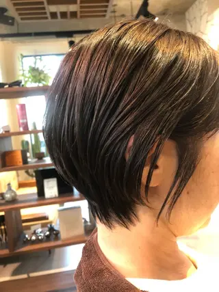 ショート ハイライトバレイヤー ジュ&縮毛矯正✨櫻野のヘアスタイル