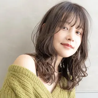 ミディアム KAREN🕊️ 大宮美容室のヘアスタイル