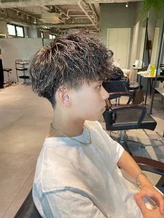ショート カラー パーマ 🔱メンズパーマ特化 🔱山下和輝のヘアスタイル