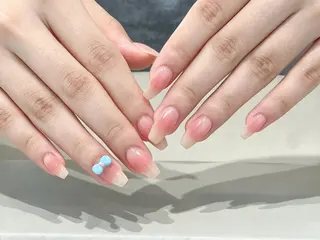 ネイル CHERIR Emiのネイルデザイン