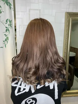 ロング 河野 有希のヘアスタイル