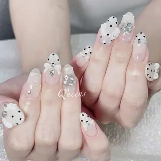 ネイル Queens テイのネイルデザイン