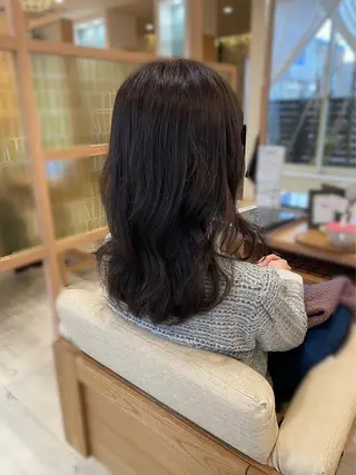 セミロング être 加藤 悠花のヘアスタイル