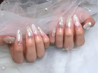 ネイル MAKI🌸堺筋本町 ガーリー/綺麗めのネイルデザイン