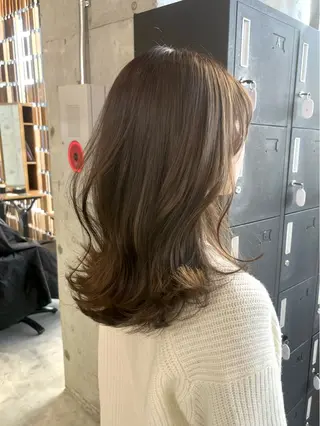 セミロング カラー haruka ♡レイヤー/透明感のヘアスタイル