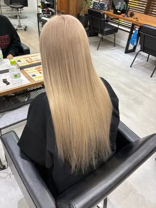 ロング KEISUKE🐶 ブリーチ×エクステのヘアスタイル