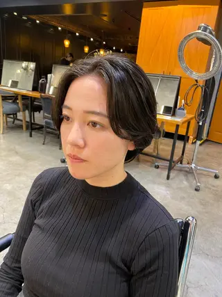 ショート カラー 透明感カラー🌿 グレージュ🐺陽介のヘアスタイル
