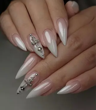 ネイル Julie Nail Hinのネイルデザイン