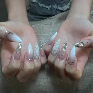 ネイル Anh ゴテゴテネイルのネイルデザイン