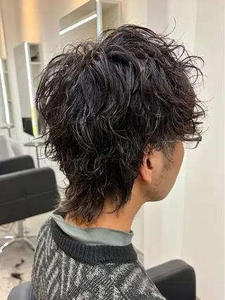 ショート パーマ メンズ 山本 駿介のヘアスタイル
