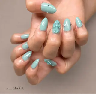 ネイル nailroom HARU.のネイルデザイン