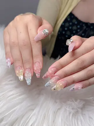 ネイル Lee Nailsのネイルデザイン