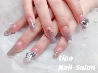 ネイル Tinaネイル 難波のネイルデザイン