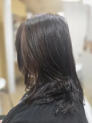 カラー ロング 田中 牧子のヘアスタイル