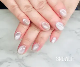 ネイル SNOW LITのネイルデザイン