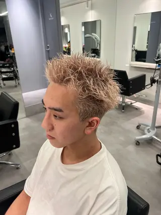 ショート カラー メンズ パーマ特化美容師 佐藤壮流のヘアスタイル